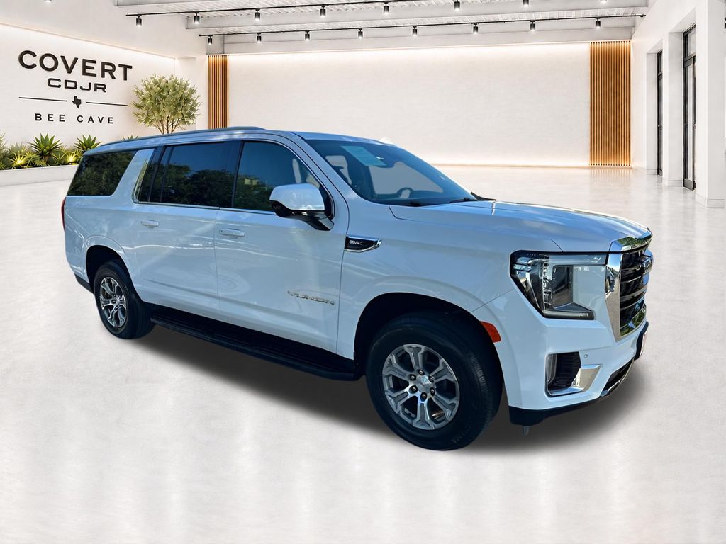 Summit White 2023 GMC Yukon XL SUV / Crossover 4X2 