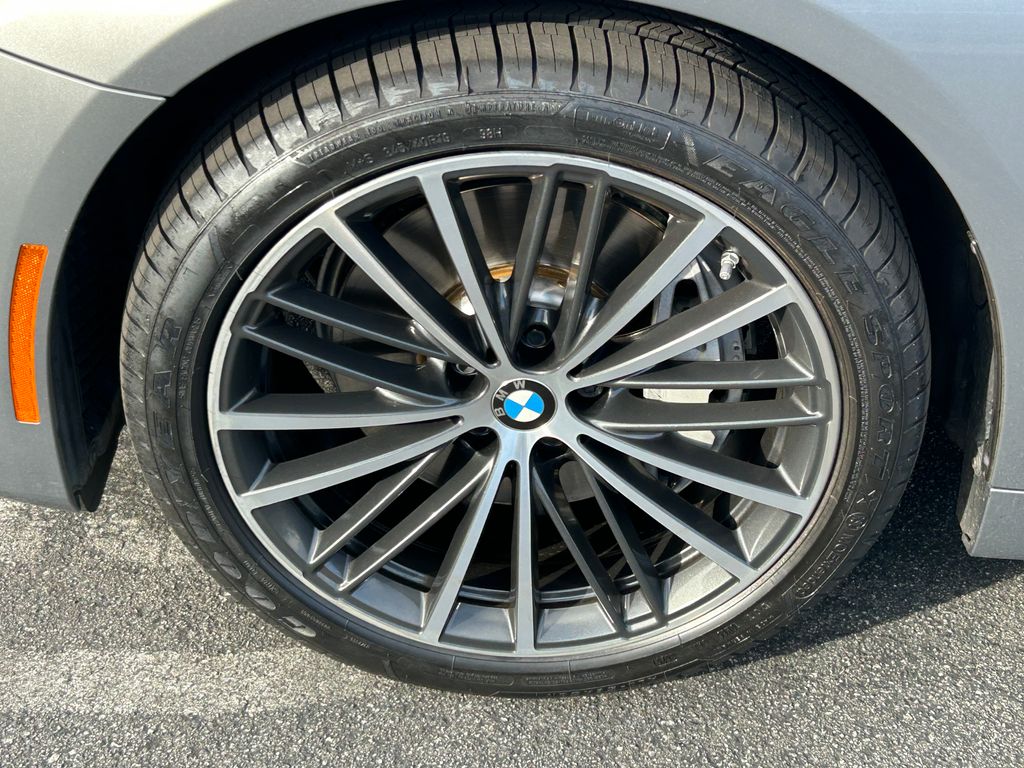 Thumbnail: 2023 BMW 5 Series - 9