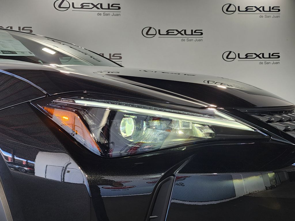 Thumbnail: 2026 Lexus UX - 5