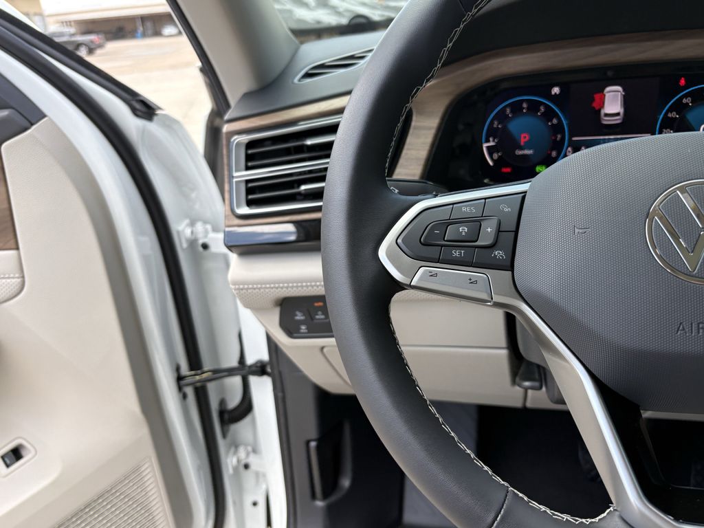 New 2026 Opal White Volkswagen 2.0T SE w/Technology image 16