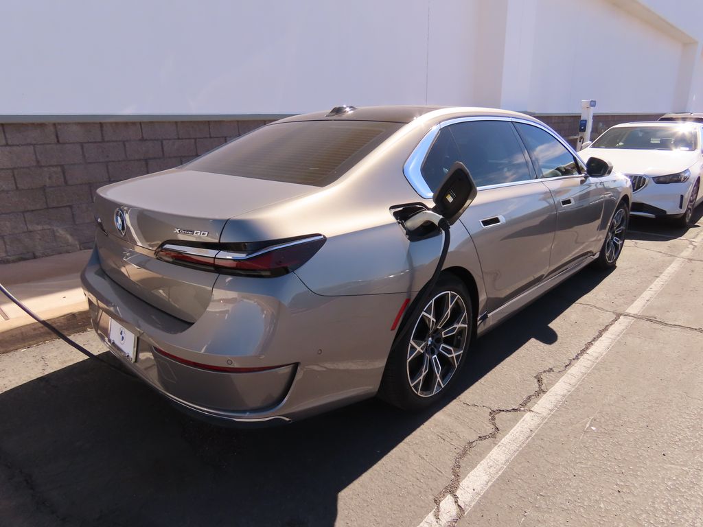 Thumbnail: 2024 BMW i7 - 2