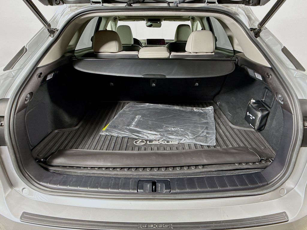 Thumbnail: 2019 Lexus RX - 27