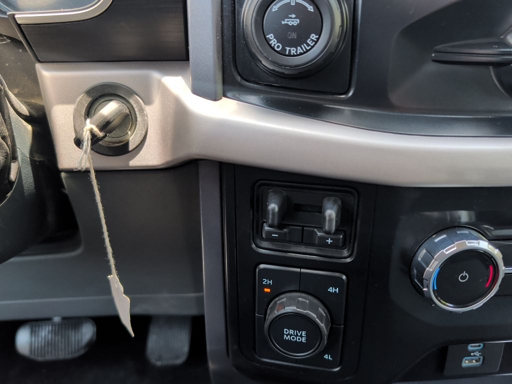 Used 2023 White Ford XLT image 15
