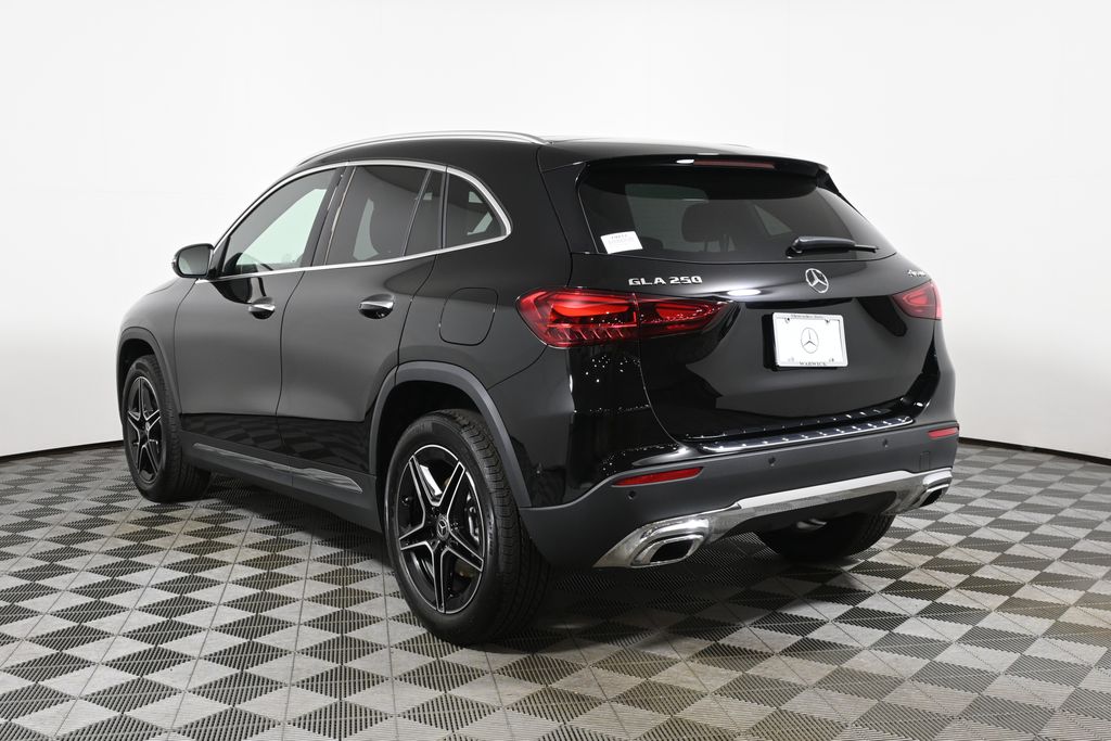 Thumbnail: 2026 Mercedes-Benz GLA - 5