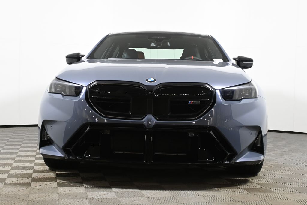 Thumbnail: 2026 BMW M5 - 10