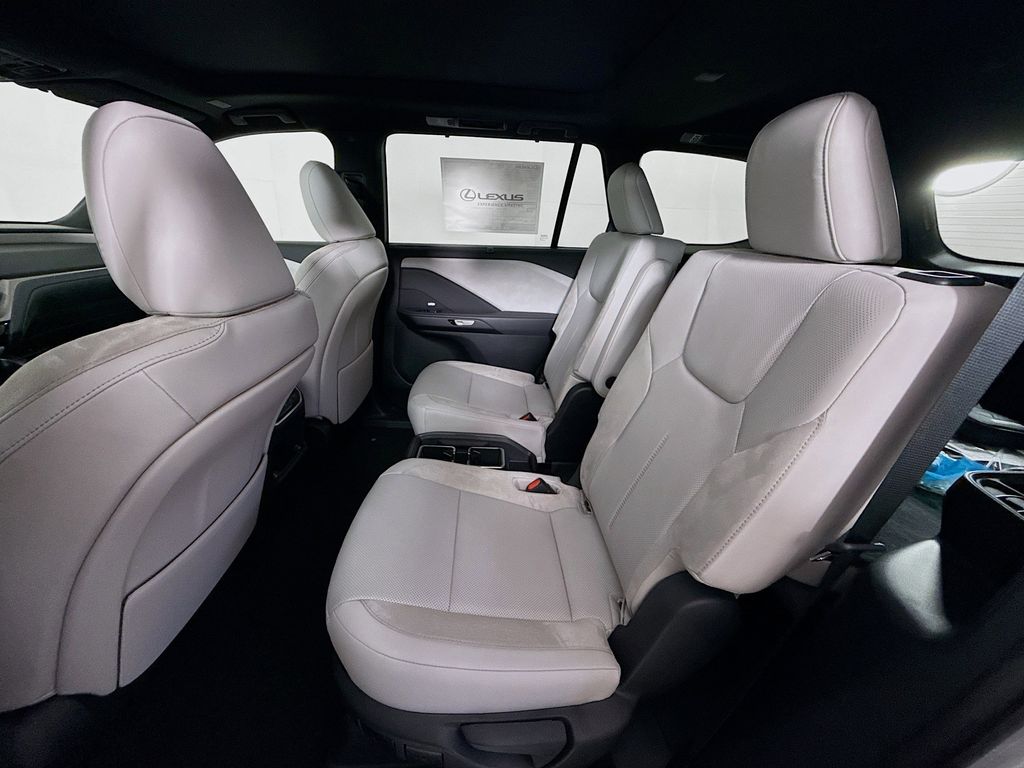 Thumbnail: 2026 Lexus TX - 17