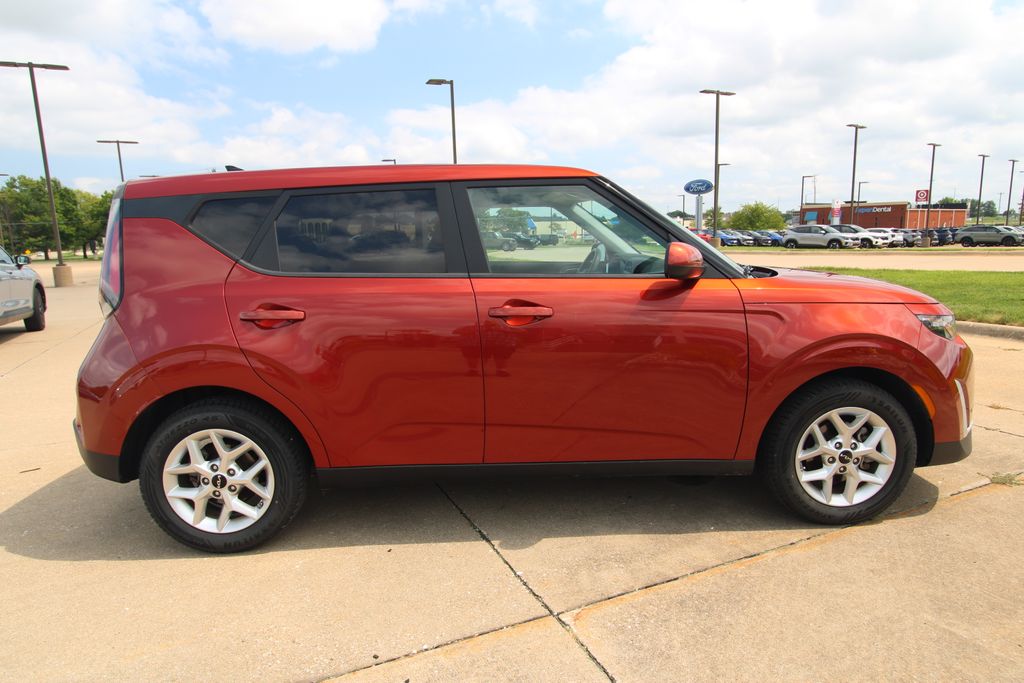 Used 2024 Kia Soul Hatchback