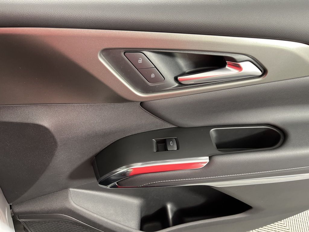 Thumbnail: 2025 Chevrolet Traverse - 20