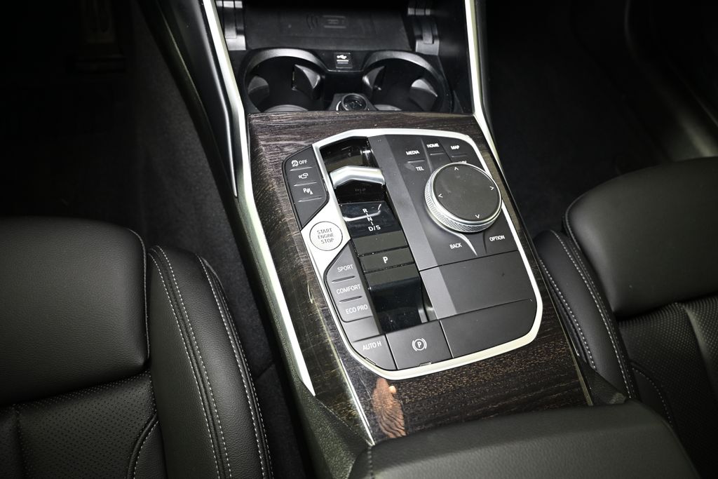 Thumbnail: 2024 BMW 3 Series - 19