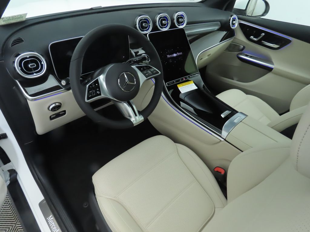 Thumbnail: 2026 Mercedes-Benz GLC - 9