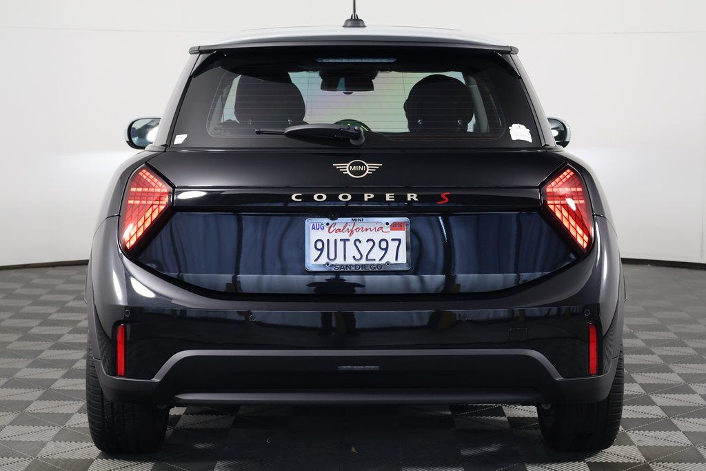 Thumbnail: 2025 MINI Cooper - 5