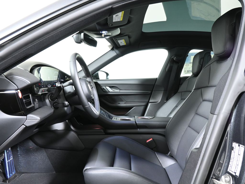 2025 Porsche Taycan  5