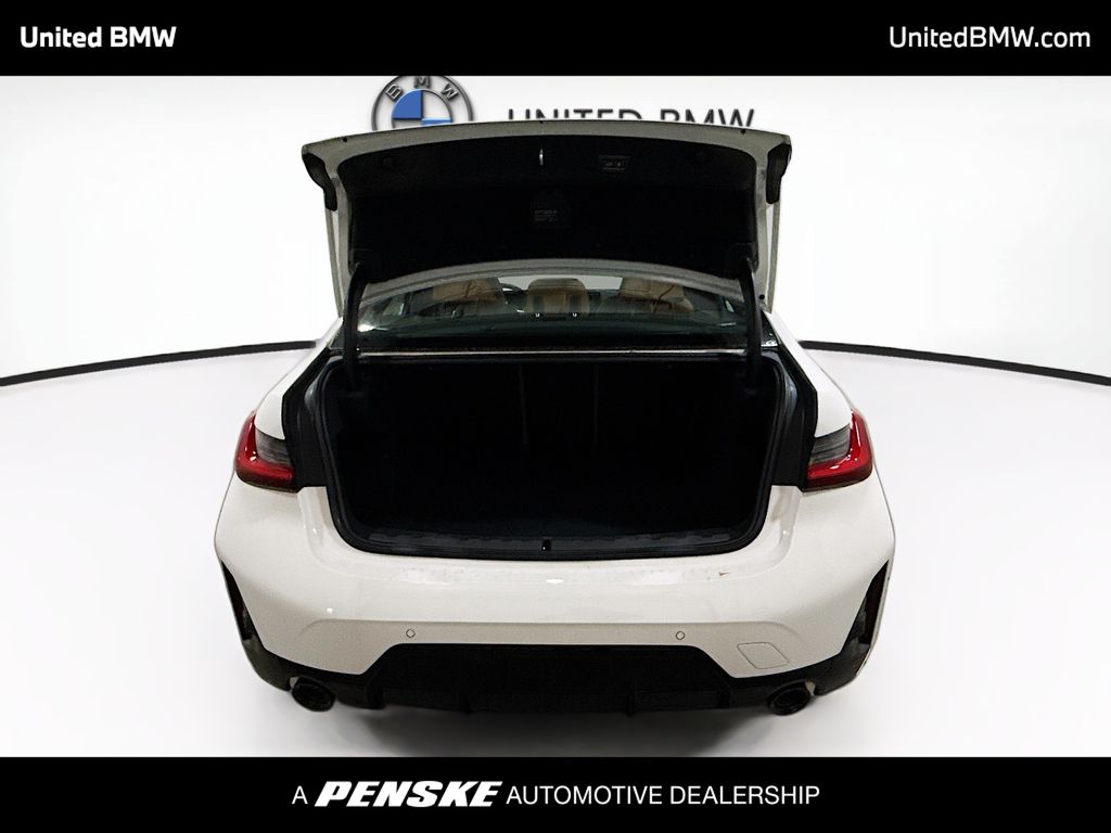 Thumbnail: 2026 BMW 3 Series - 14