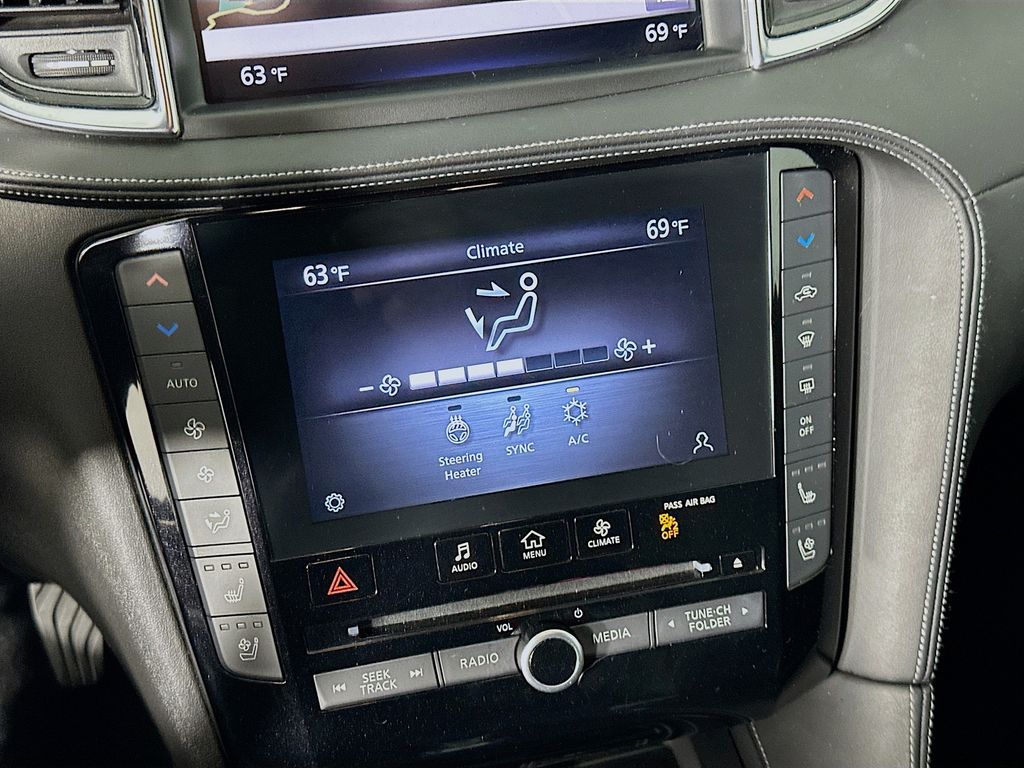 2022 INFINITI QX55 Essential 16
