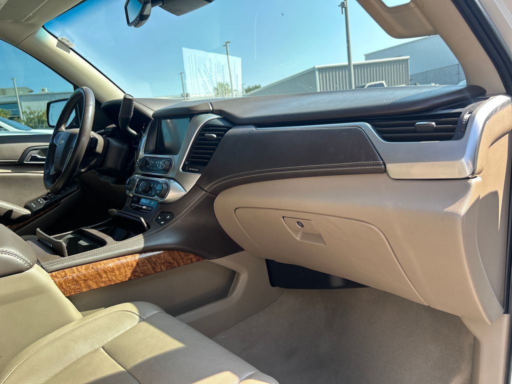 2020 Iridescent Pearl Tricoat Chevrolet Tahoe Premier RWD SUV
