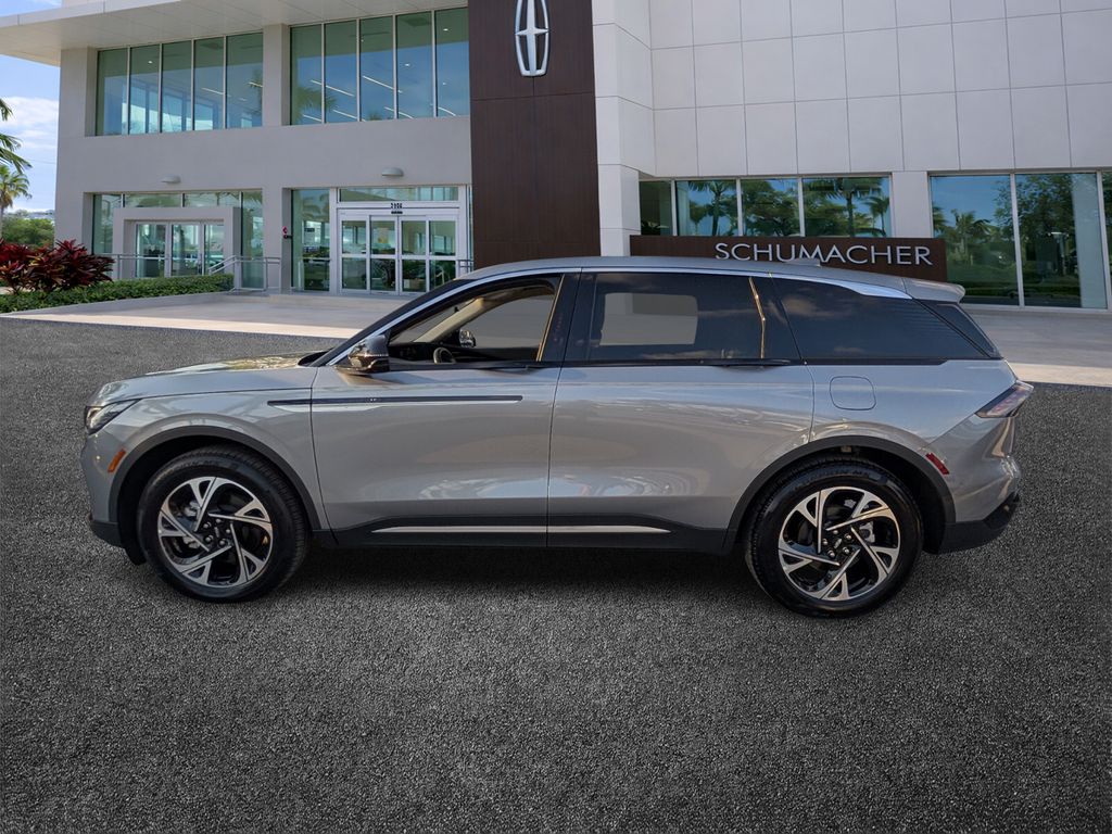 new 2025 Lincoln Nautilus car, priced at $55,728
