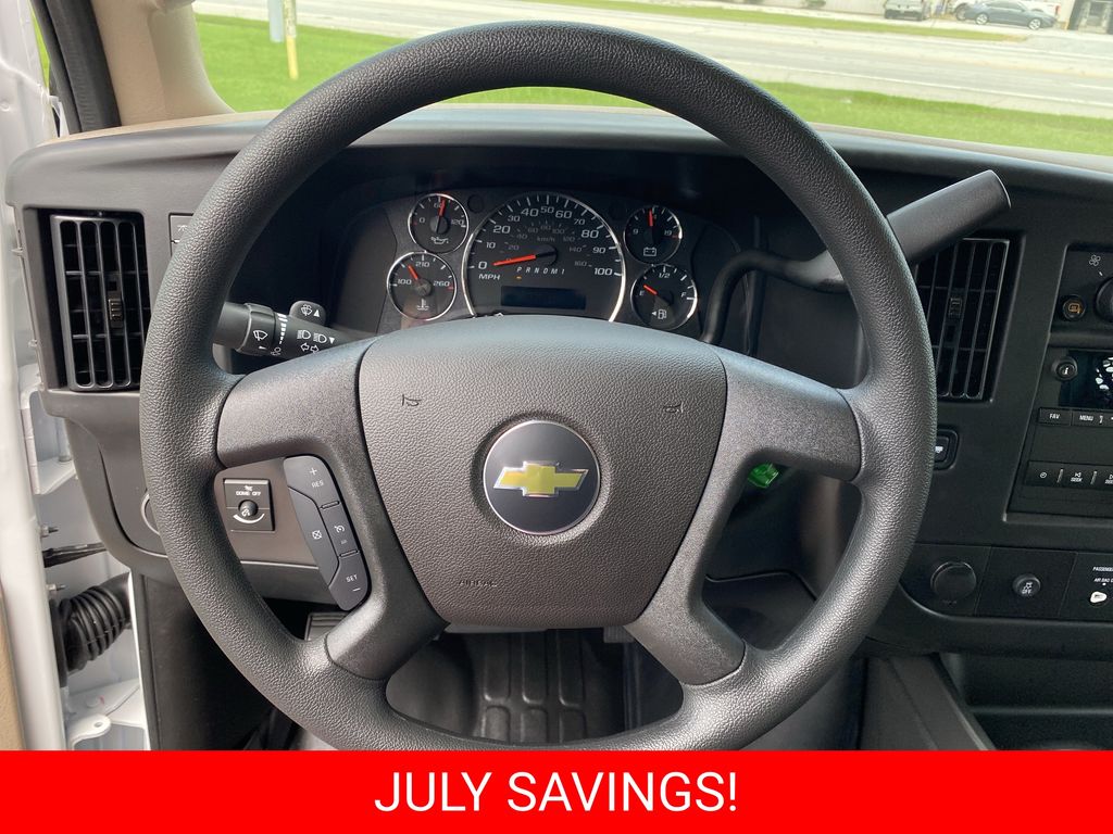 New 2026 Chevrolet Express 2500 Van