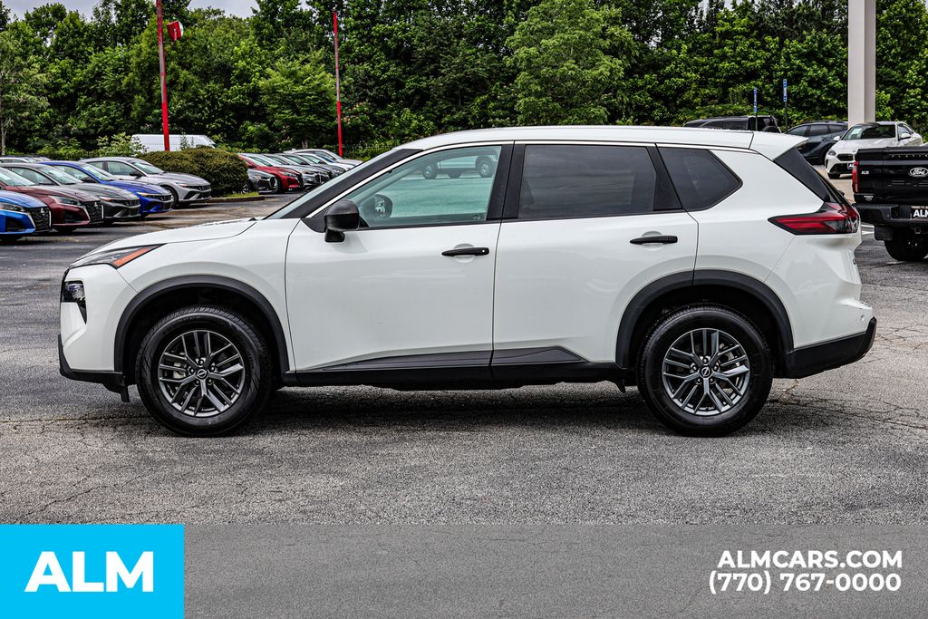 Used 2024 White Nissan S image 9