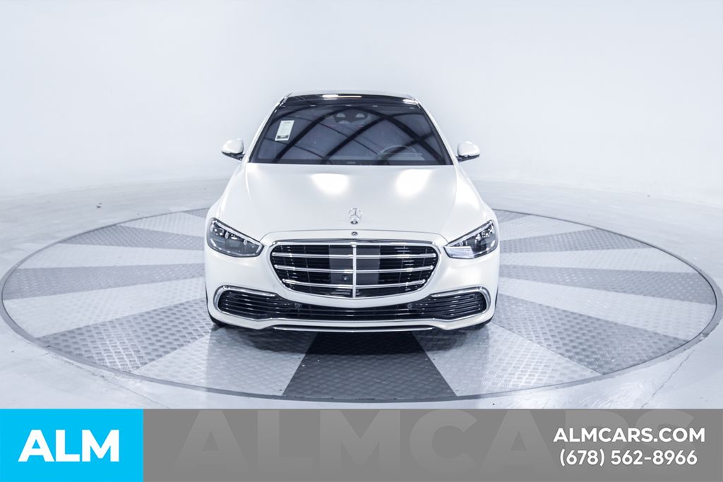 Used 2022 White Mercedes-Benz S 580 image 15