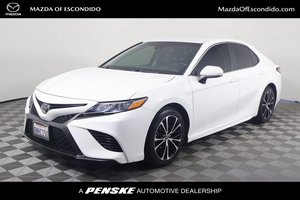 2018 Toyota Camry SE -
                Escondido, CA