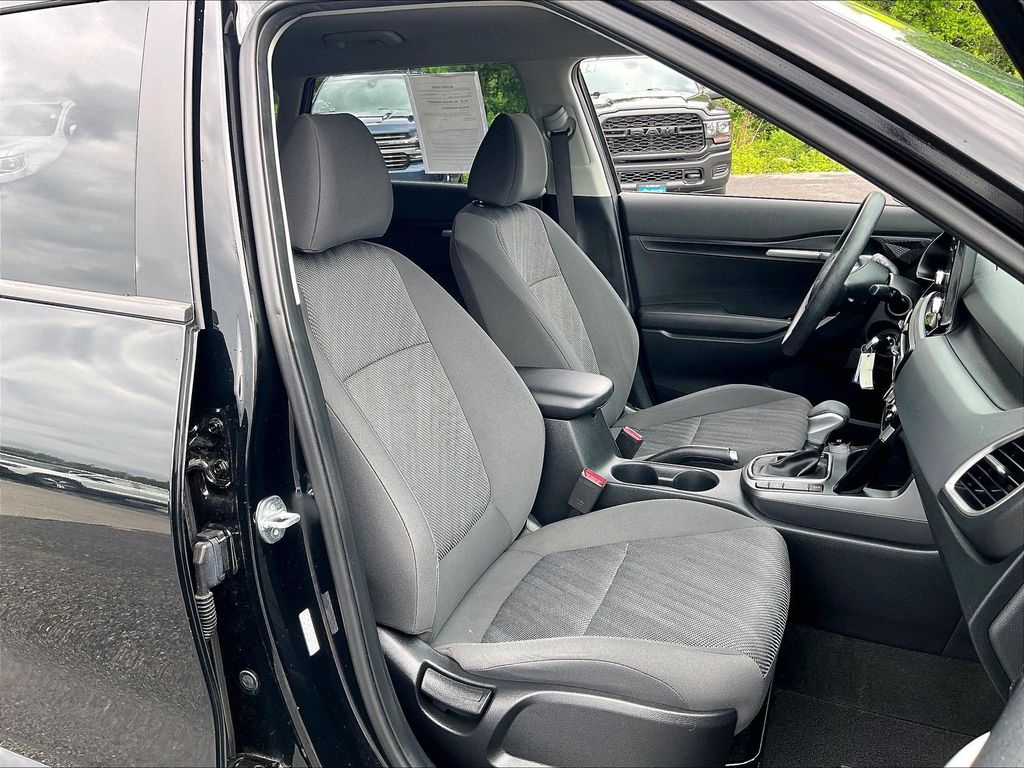 2023 Kia Seltos — photo 10
