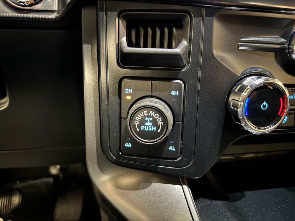 New 2026 White Ford Lariat image 32