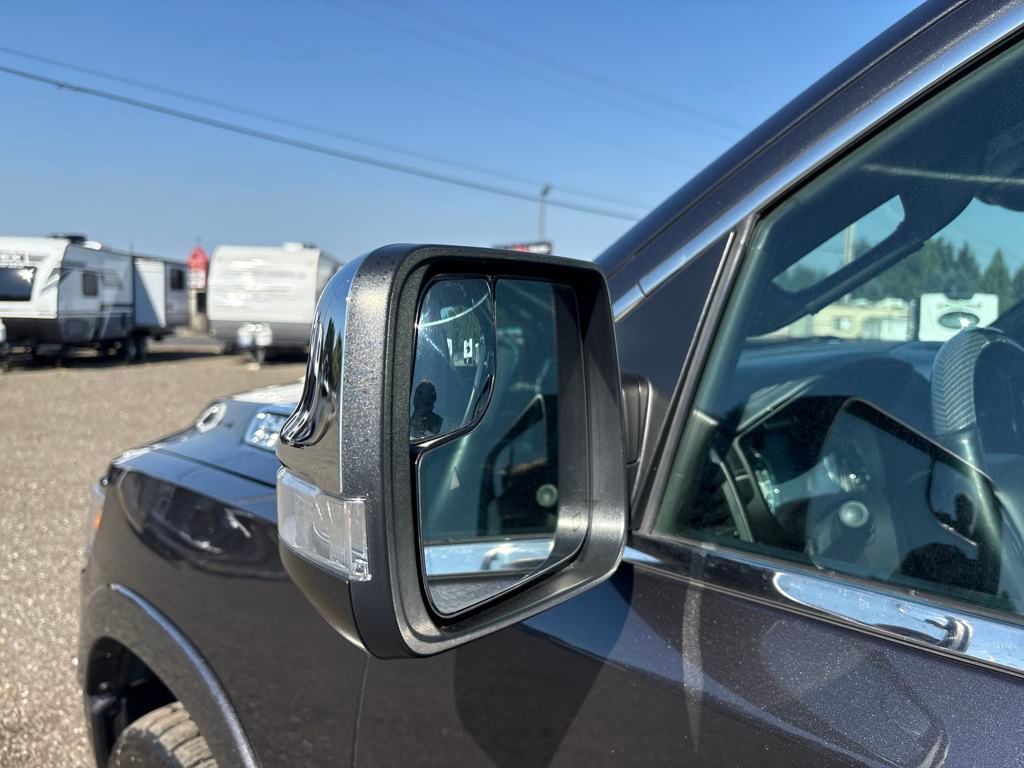 2019 Granite Crystal Metallic Clearcoat Ram 1500 Limited 4X4 Truck