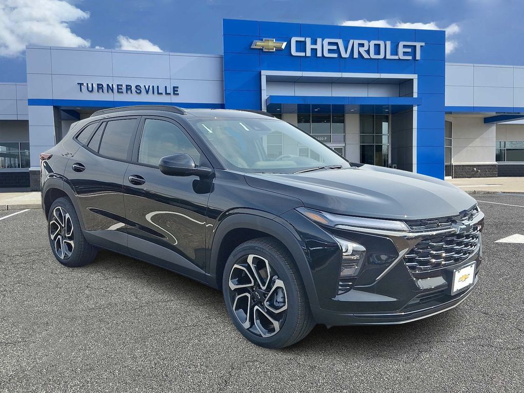 Thumbnail: 2026 Chevrolet Trax - 2