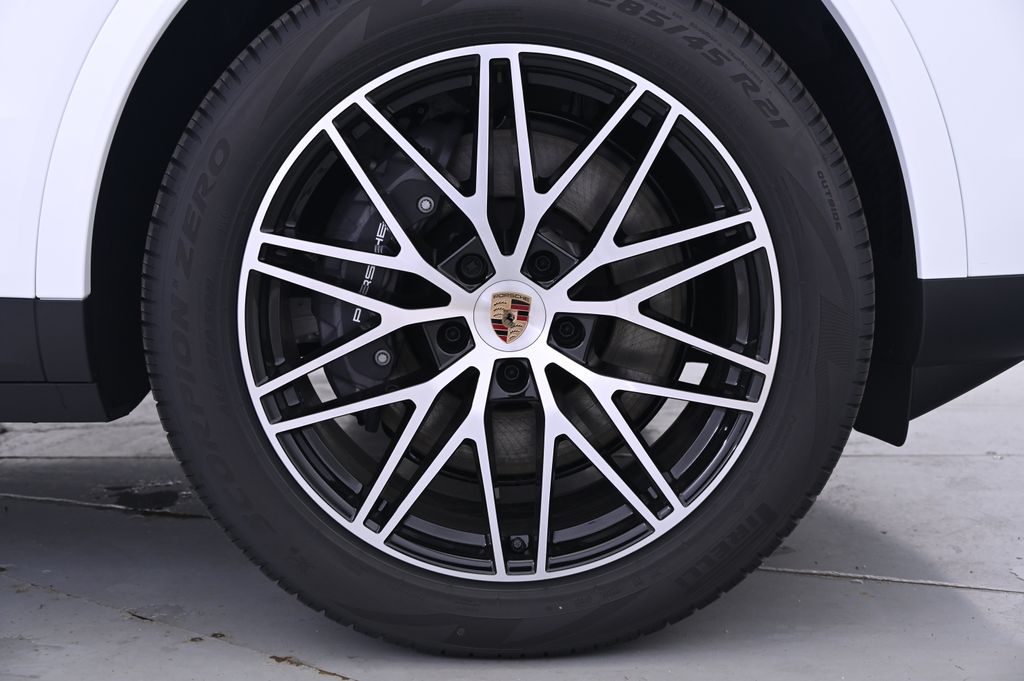 Thumbnail: 2025 Porsche Cayenne - 14