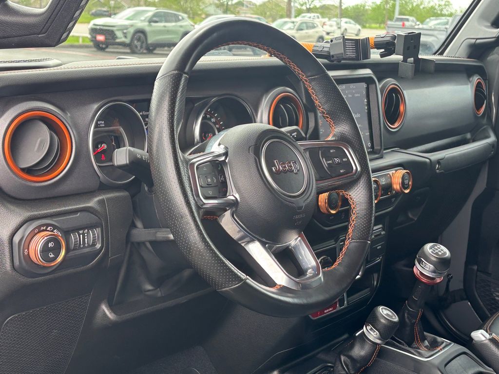 Used Car 2022 Jeep Gladiator  Mojave For Sale Under $40,000 In Austin, Texas