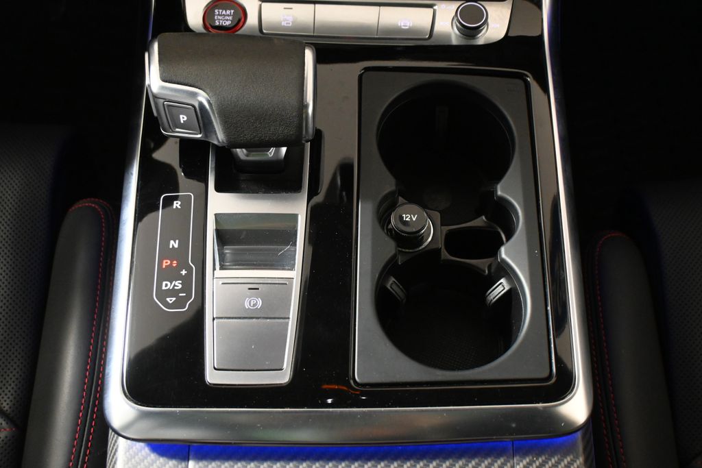 Thumbnail: 2024 Audi RS Q8 - 23