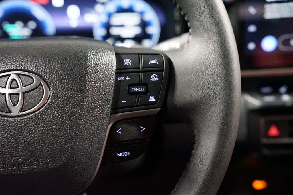 Thumbnail: 2025 Toyota Camry - 13