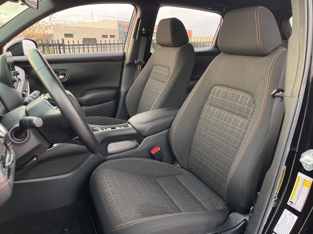 Thumbnail: 2025 Honda HR-V - 24