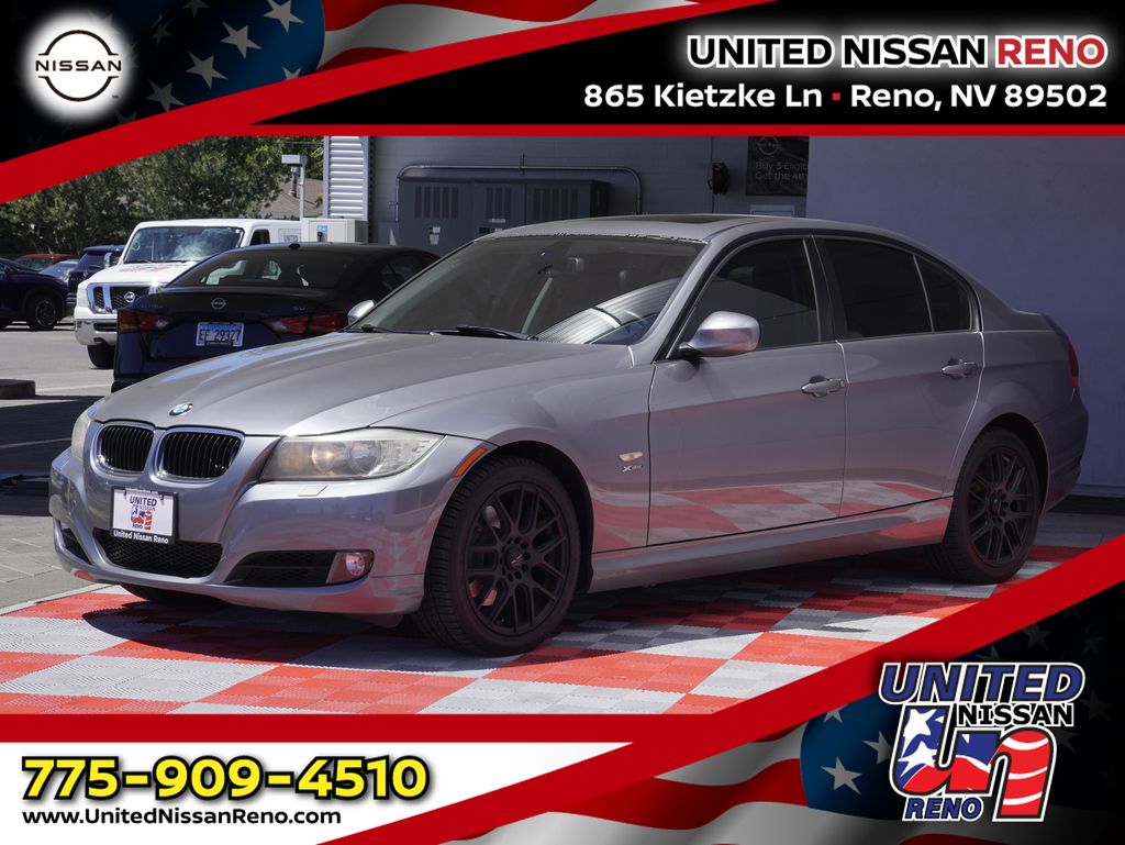 Space Gray Metallic 2011 BMW 3 Series Sedan All-Wheel Drive 6-Speed Automatic