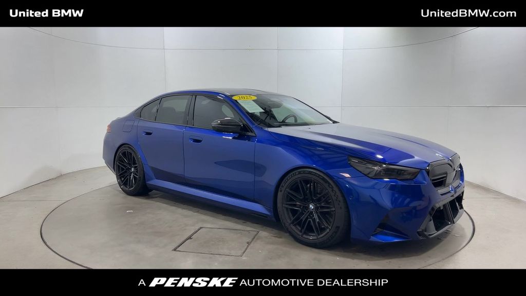 Thumbnail: 2025 BMW M5 - 2