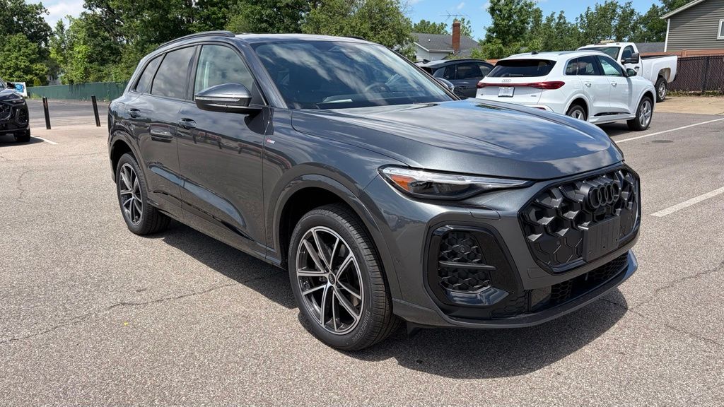 Thumbnail: 2026 Audi Q5 - 3