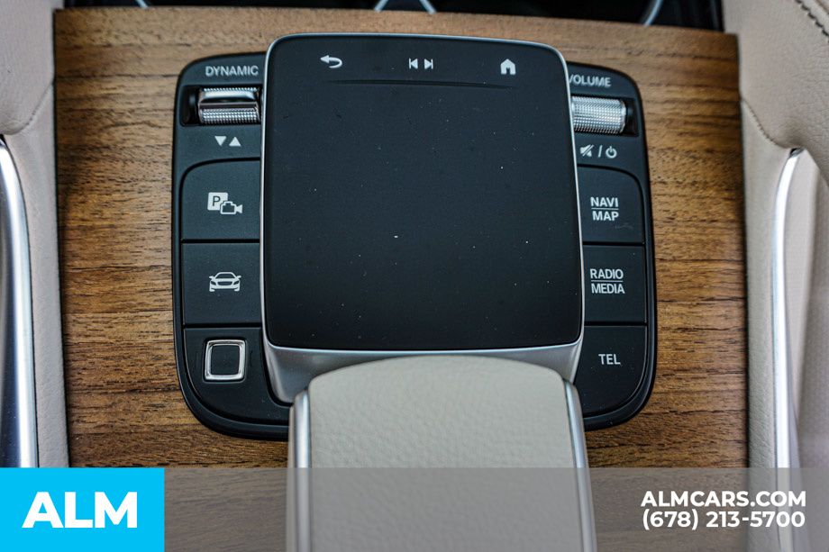 Used 2025 White Mercedes-Benz GLE 580 image 44