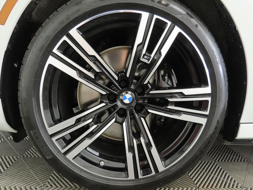 Thumbnail: 2026 BMW i7 - 30