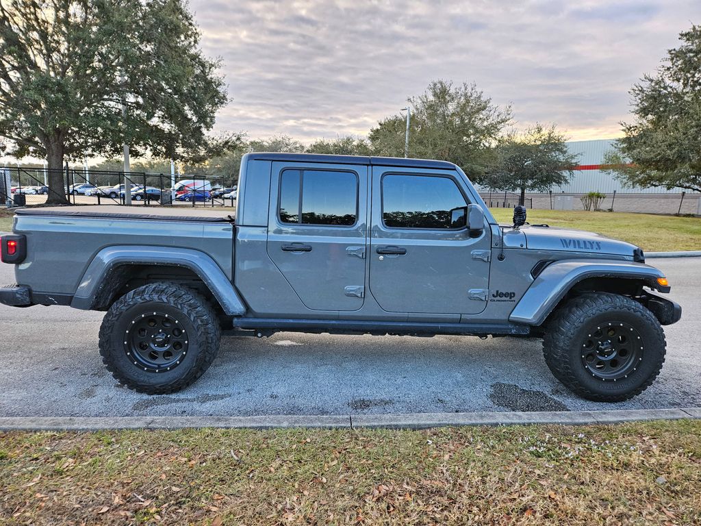 2021 Jeep Gladiator Sport 6