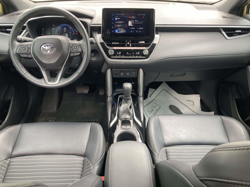 Used 2024  Toyota Hybrid XSE image 10