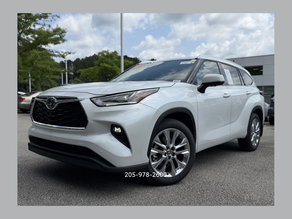 Pearl 2026 Toyota Highlander SUV / Crossover All-Wheel Drive 8-Speed Automatic