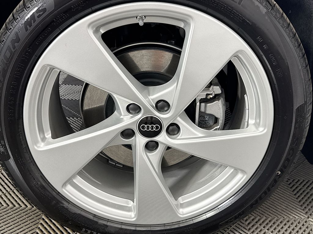 Thumbnail: 2025 Audi Q5 - 32