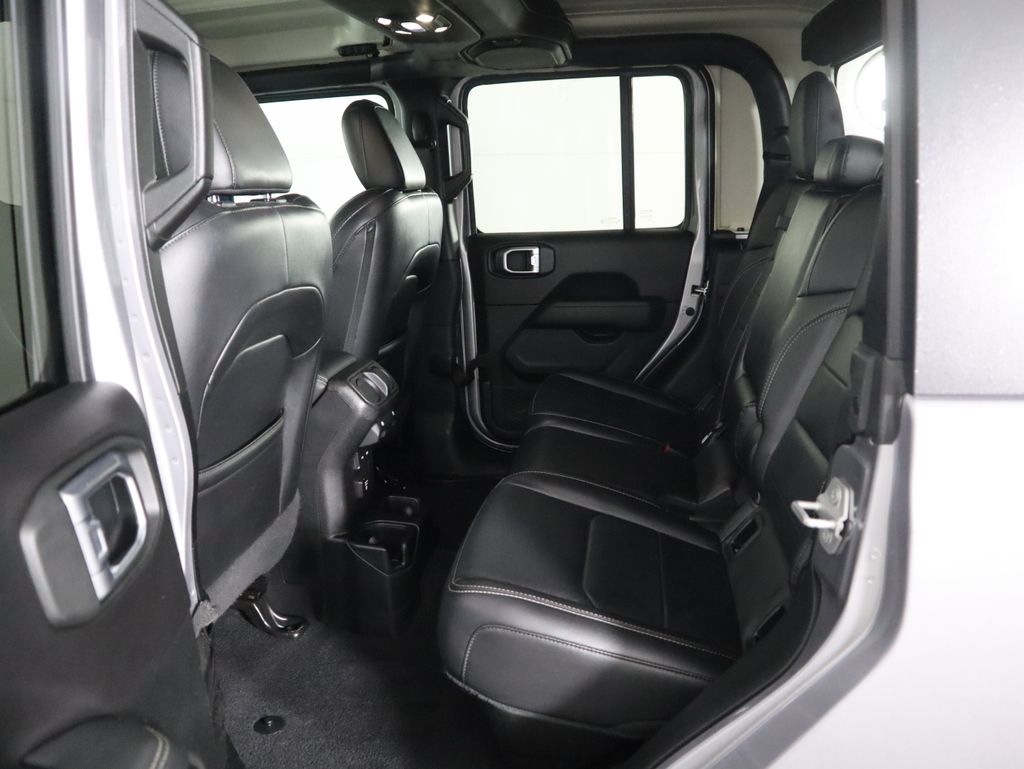 Thumbnail: 2020 Jeep Gladiator - 22