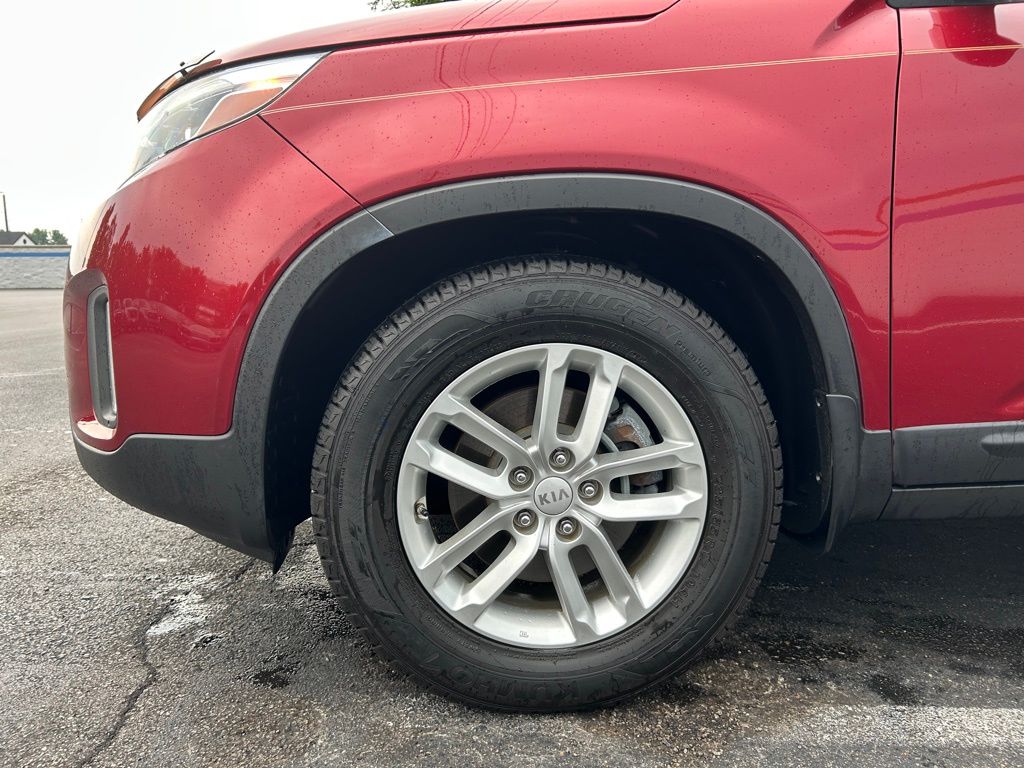 Thumbnail: 2015 Kia Sorento - 10