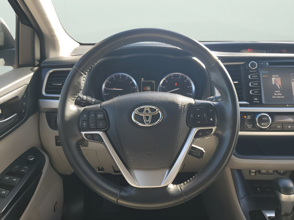 Used Car 2019 Toyota Highlander  Limited For Sale Under $30,000 In Austin, Texas