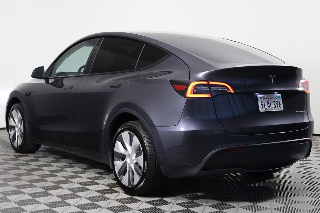 Thumbnail: 2024 Tesla Model Y - 6