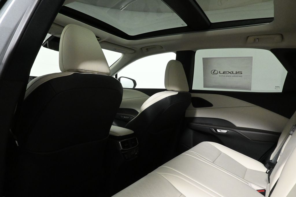 Thumbnail: 2025 Lexus RX - 32