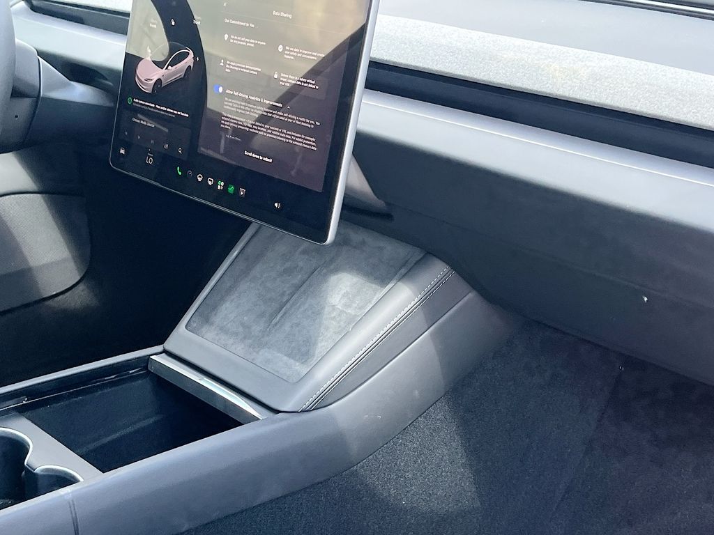 Used 2025 White Tesla Long Range image 30