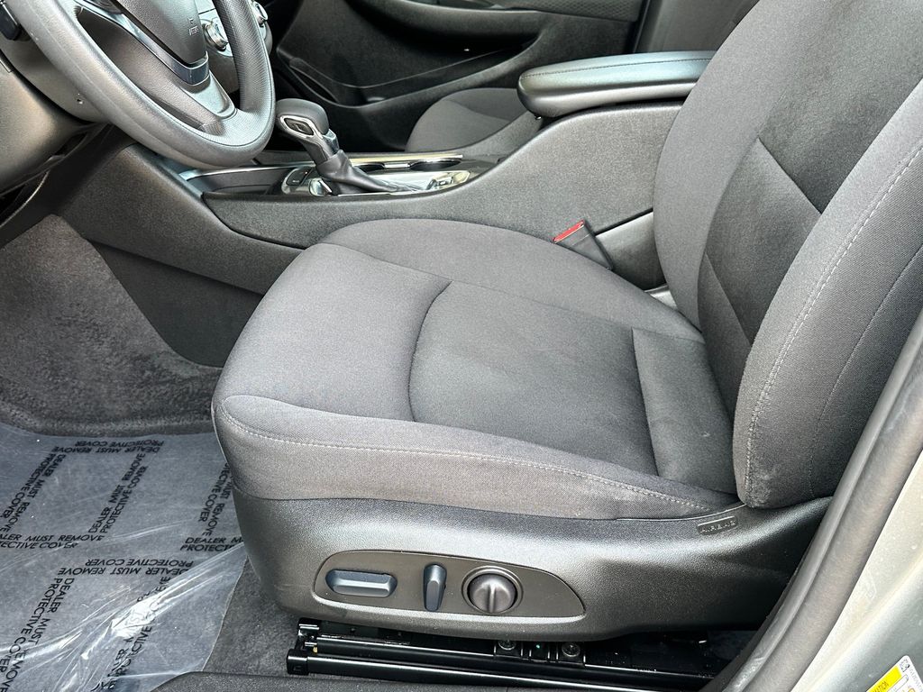 Used Car 2024 Chevrolet Malibu  Lt For Sale Under $25,000 In Austin, Texas