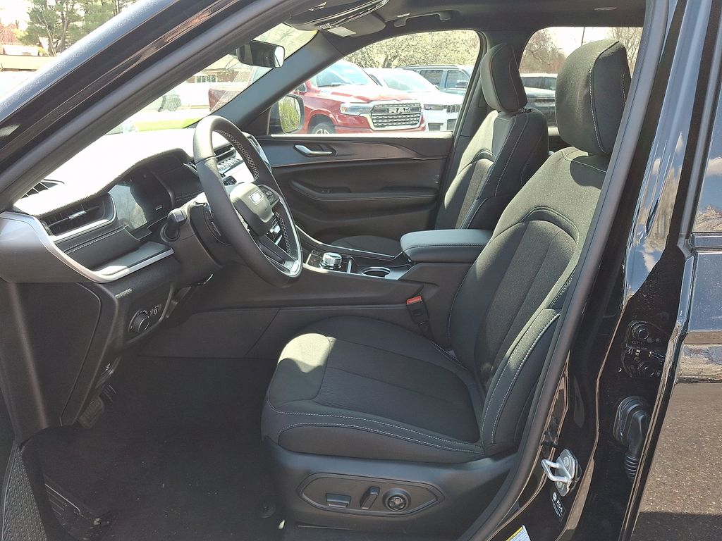 New 2026 Jeep Grand Cherokee L SUV